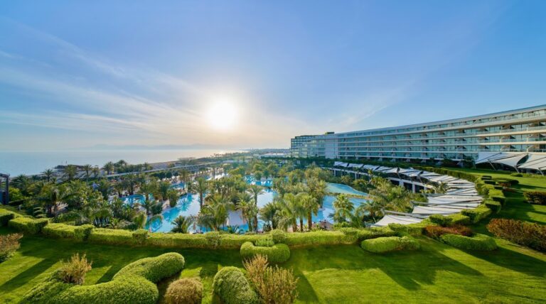Maxx Royal Belek Transfer: A Perfect Blend of Luxury and Comfort
